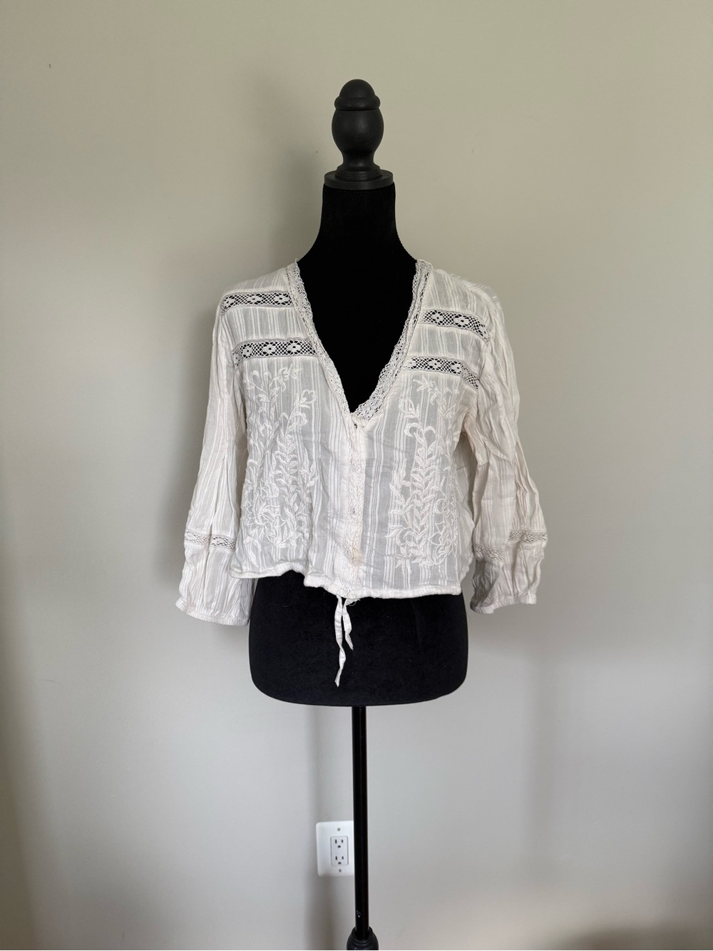 Free People White Embroidered V-Neck Boho Top